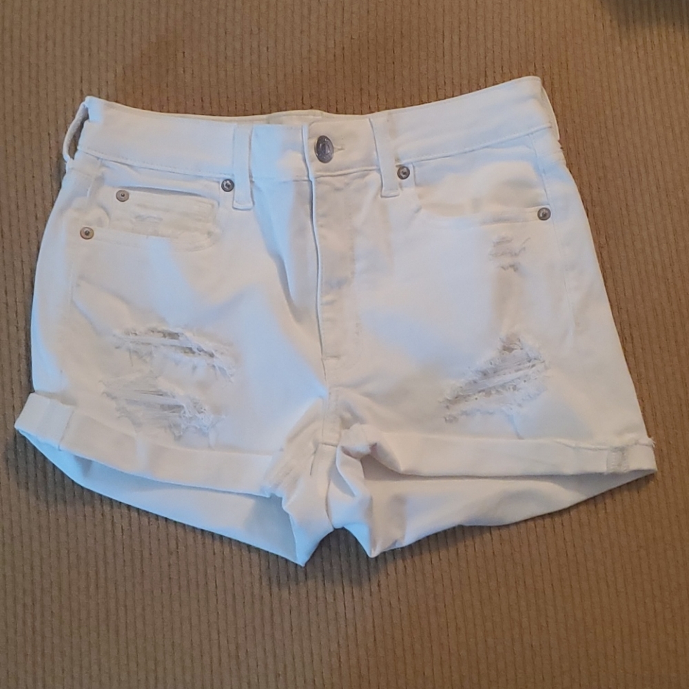 American Eagle white shorts